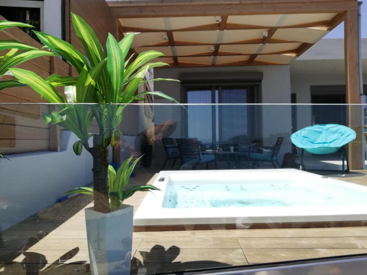 Lenico Seafront Villa Agia Pelagia  Exterior foto